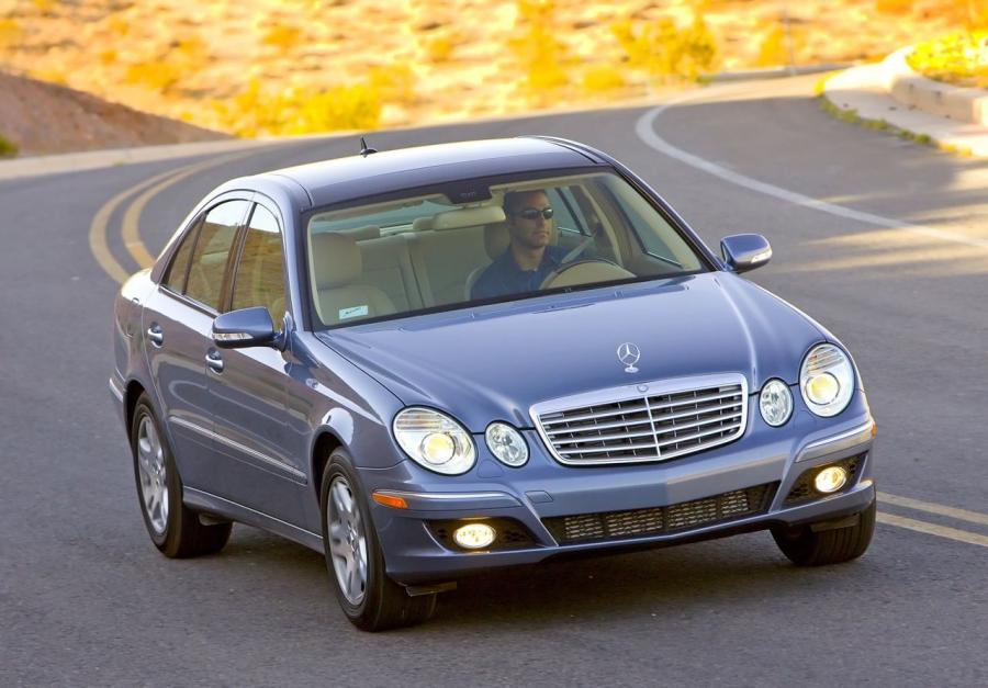  Mercedes-Benz E320 BlueTEC 2007 года  (фото 42 из 76)